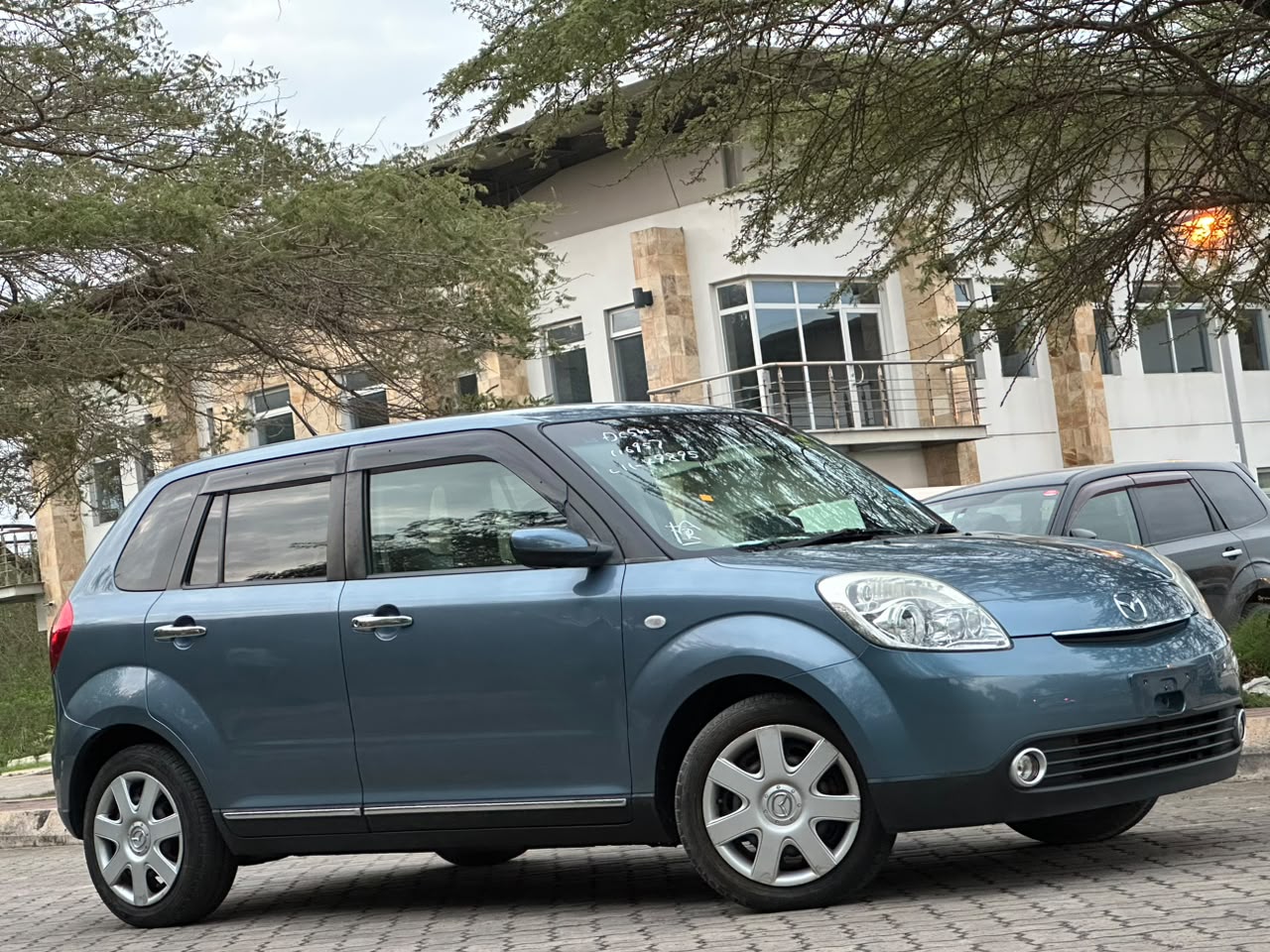 MAZDA VERISA